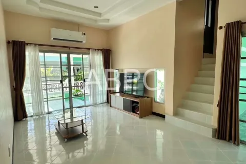 Casa de 3 dormitorios en Pattaya, Tailandia № 210959 - foto 4