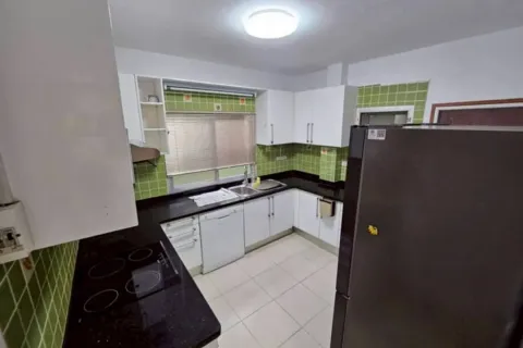 Casa de 4 dormitorios en Pattaya, Tailandia № 210962 - foto 10