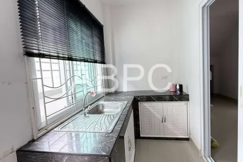 Casa de 3 dormitorios en Pattaya, Tailandia № 210963 - foto 3