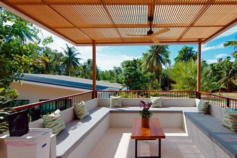 Villa in Surat Thani, Thailand 3 bedrooms № 169643 - photo 4
