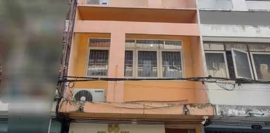Shophouse in Phra Khanong, Bangkok, Thailand 192 m2 № 218921