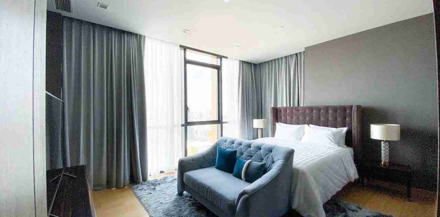 Condo in Bangkok, Thailand, 2 bedrooms  № 184110