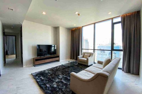 Condo in Bangkok, Thailand, 2 bedrooms  № 184110 - photo 7