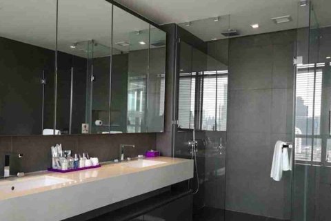 Condo in Thonburi, Bangkok, Thailand, 3 bedrooms № 184105 - photo 9