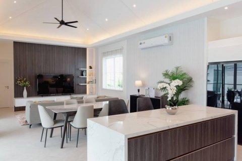 Villa in Hua Hin, Thailand 3 bedrooms № 134477 - photo 5