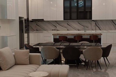 House in Pattaya, Thailand 5 bedrooms № 154706 - photo 2