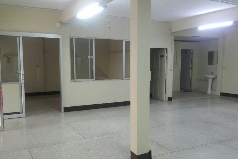 Таунхаус в Бангкхэ, Бангкок, Таиланд с 2 спальнями № 154705 - фото 6