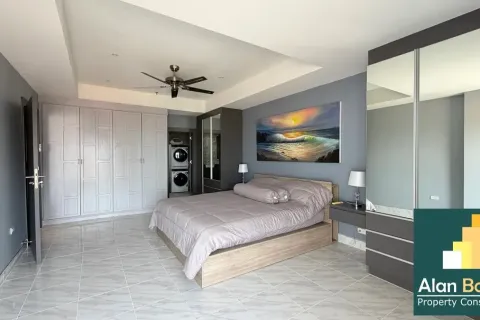 Condominio de 1 dormitorio en Jomtien Beach, Pattaya, Tailandia № 210967 - foto 3