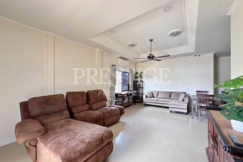 Haus in Pattaya, Thailand 3 Schlafzimmer № 198438 - Foto 2