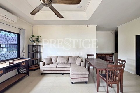 Haus in Pattaya, Thailand 3 Schlafzimmer № 198438 - Foto 4