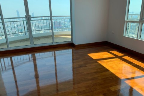 Пентхаус в Тхонбури, Бангкок, Таиланд с 6 спальнями  № 134074 - фото 1