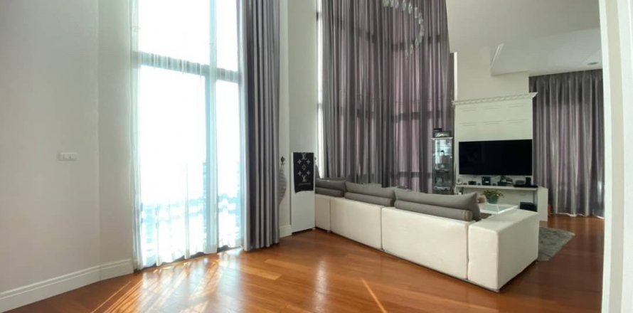 Кондоминиум с 3 спальнями в Ваттхане, Бангкок, Таиланд № 134078