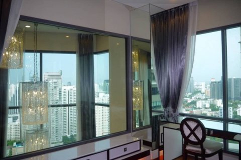 Condo in Watthana, Bangkok, Thailand, 3 bedrooms  № 134076 - photo 8