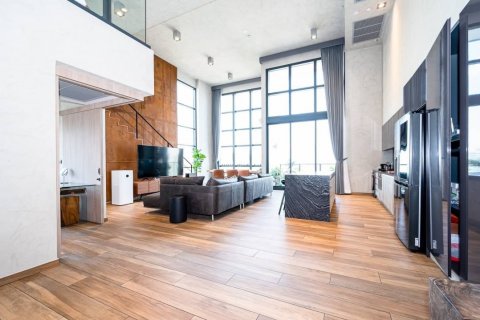 Кондоминиум с 3 спальнями в Клонг Тоэй, Бангкок, Таиланд № 134073 - фото 3