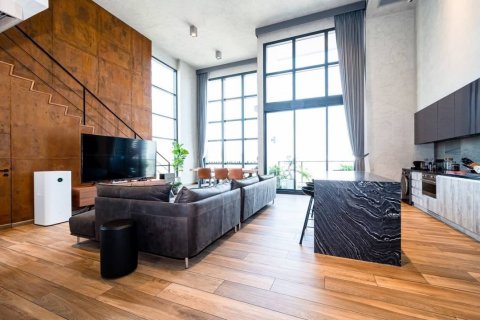 Кондоминиум с 3 спальнями в Клонг Тоэй, Бангкок, Таиланд № 134073 - фото 2