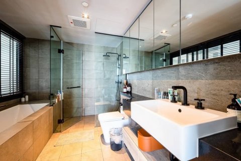 Кондоминиум с 3 спальнями в Клонг Тоэй, Бангкок, Таиланд № 134073 - фото 8