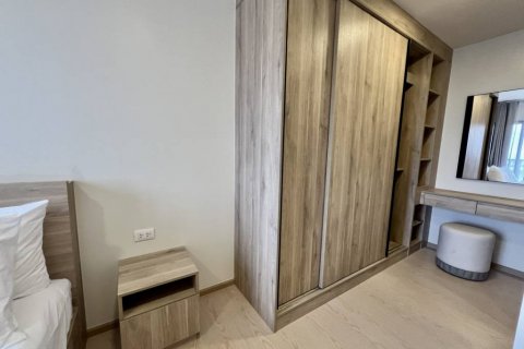 Кондоминиум с 1 спальней в Хуай Кванге, Бангкок, Таиланд № 135240 - фото 3