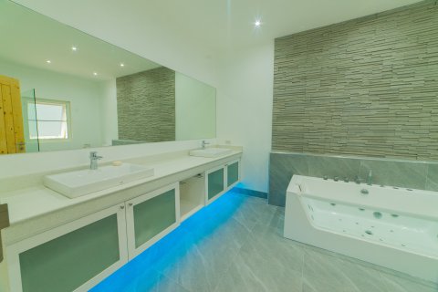 Villa à Phuket, Thaïlande 10 chambres № 139591 - photo 6