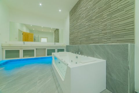 Villa à Phuket, Thaïlande 10 chambres № 139591 - photo 5