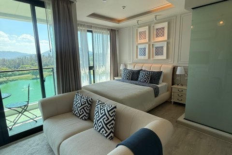 Studio in the Condo in Phuket, Thailand № 173138