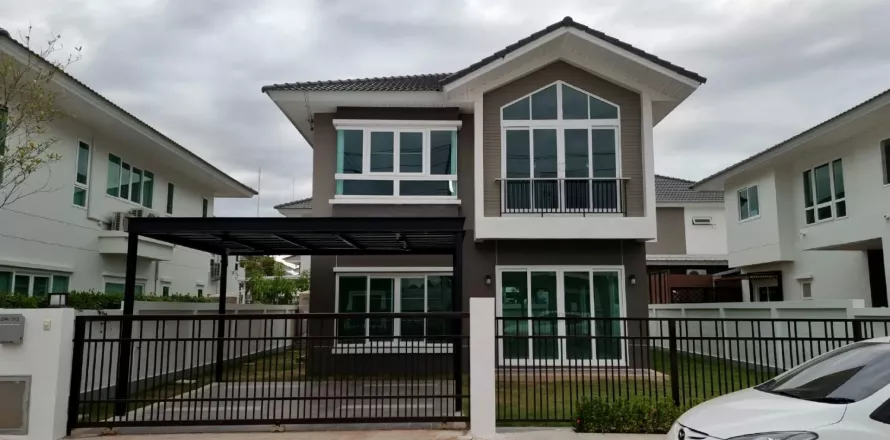 House in Udon Thani, Thailand 4 bedrooms № 145784