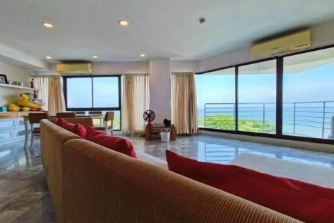 Кондоминиум с 3 спальнями в Хуа Хине, Таиланд № 114305 - фото 3