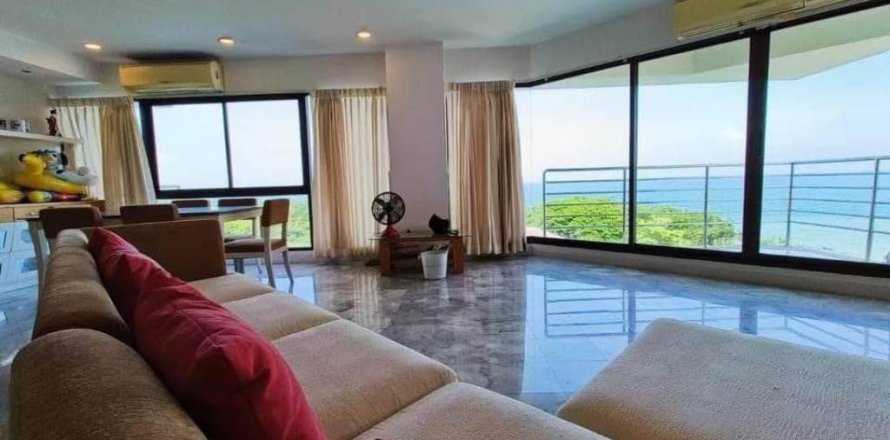 Кондоминиум с 3 спальнями в Хуа Хине, Таиланд № 114305