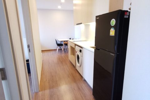 Condo in Bang Kapi, Bangkok, Thailand, 2 bedrooms № 156498 - photo 4