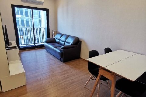 Condo in Bang Kapi, Bangkok, Thailand, 2 bedrooms № 156498 - photo 2