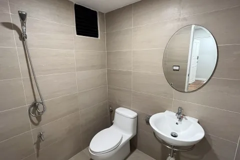 Condo in Watthana, Bangkok, Thailand, 2 bedrooms  № 156500 - photo 7