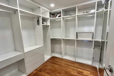 Condo in Watthana, Bangkok, Thailand, 2 bedrooms  № 156500 - photo 14