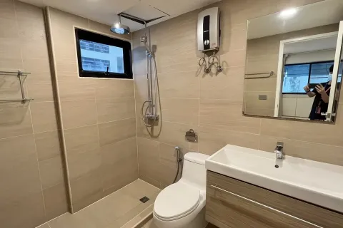 Condo in Watthana, Bangkok, Thailand, 2 bedrooms  № 156500 - photo 9