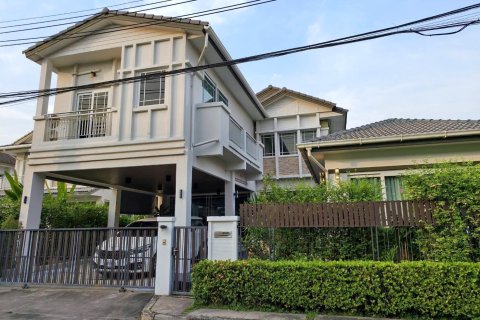 House in Bang Kapi, Bangkok, Thailand 6 bedrooms № 156496