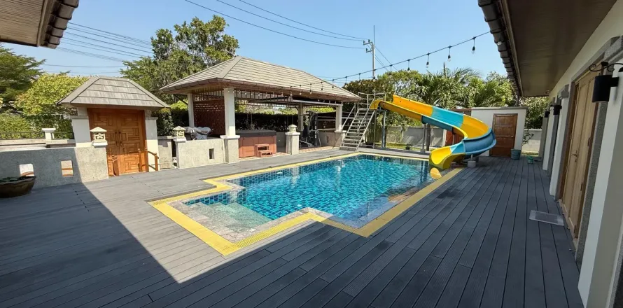 Вилла в Ча-аме, Таиланд с 3 спальнями  № 156501