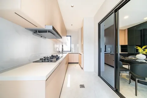 House in Pattaya, Thailand 5 bedrooms № 156497 - photo 6