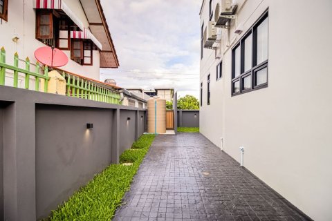 House in Chiang Mai, Thailand 4 bedrooms № 119994 - photo 23