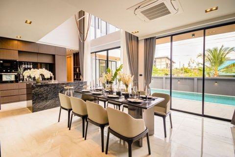 House in Chiang Mai, Thailand 4 bedrooms № 119994 - photo 6
