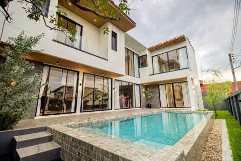House in Chiang Mai, Thailand 4 bedrooms № 119994 - photo 22