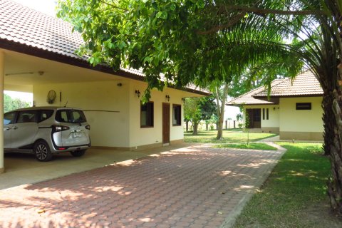 House in Chiang Mai, Thailand 3 bedrooms № 120000 - photo 3