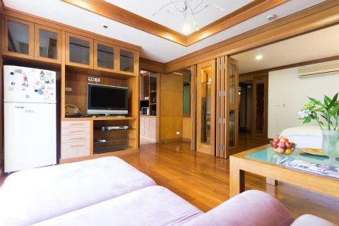 Studio in the Condo in Watthana, Bangkok, Thailand  № 146253 - photo 4