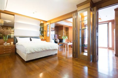 Studio in the Condo in Watthana, Bangkok, Thailand  № 146253 - photo 10