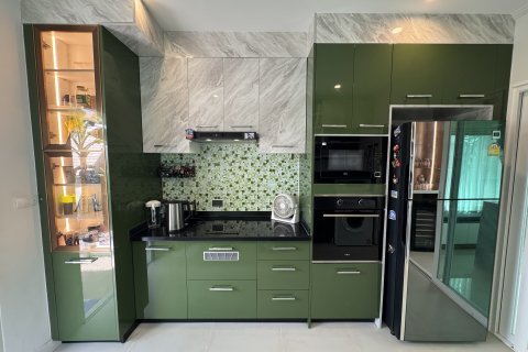 Maison à Udon Thani, Thaïlande 4 chambres № 152939 - photo 11