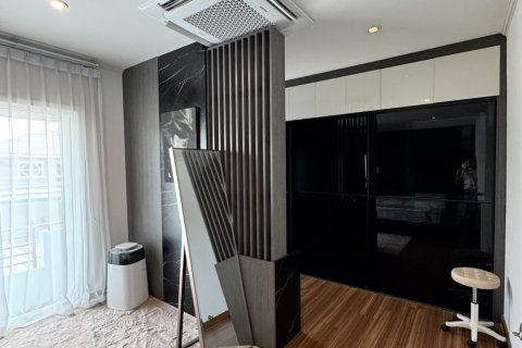 Maison à Udon Thani, Thaïlande 4 chambres № 152939 - photo 26