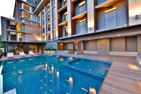 Кондоминиум с 3 спальнями в Сатхоне, Бангкок, Таиланд № 143018 - фото 12