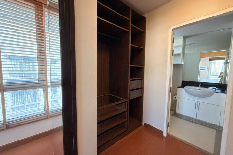 Condo in Yan Nawa, Bangkok, Thailand, 2 bedrooms № 152649 - photo 9