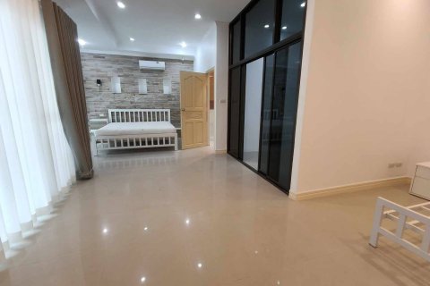 Villa à Pattaya, Thaïlande 4 chambres № 152643 - photo 16