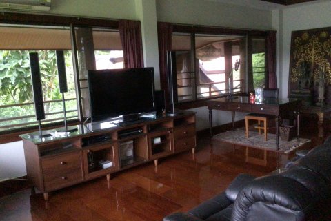 Maison à Hang Dong, Thaïlande 6 chambres № 140724 - photo 12
