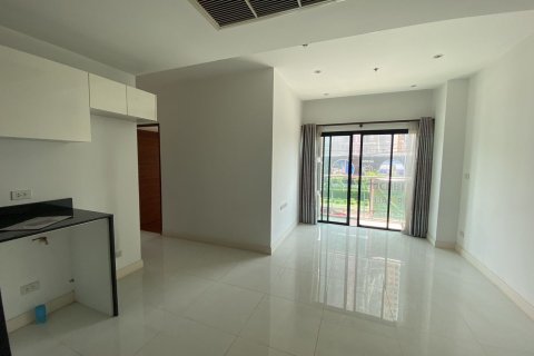 Condo in Pattaya, Thailand, 2 bedrooms  № 140726 - photo 1