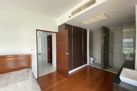 Condo in Pattaya, Thailand, 2 bedrooms  № 140726 - photo 2