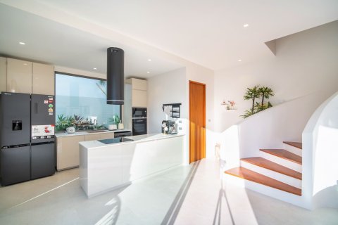 Вилла в Пхукете, Таиланд с 4 спальнями  № 140725 - фото 12